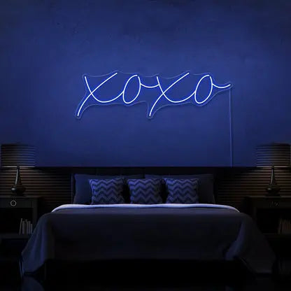 XOXO Neon Sign 𝕹𝖊𝖔𝖓 𝐏𝐚𝐫𝐚𝐝𝐲𝐬𝐞 