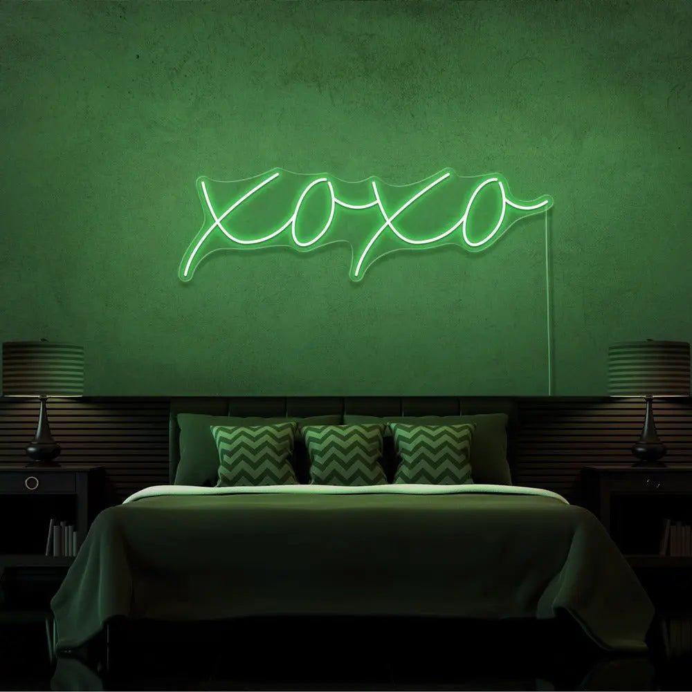 XOXO Neon Sign 𝕹𝖊𝖔𝖓 𝐏𝐚𝐫𝐚𝐝𝐲𝐬𝐞 