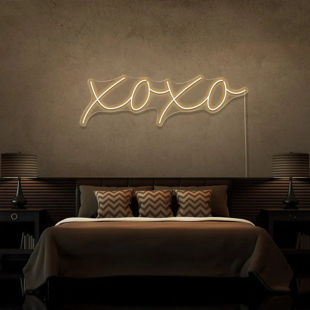 XOXO Neon Sign 𝕹𝖊𝖔𝖓 𝐏𝐚𝐫𝐚𝐝𝐲𝐬𝐞 